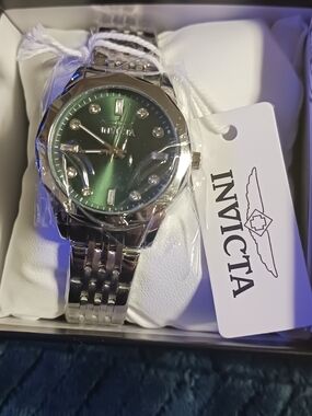 Invicta Women's Green Dial Silver Bracelet Watch